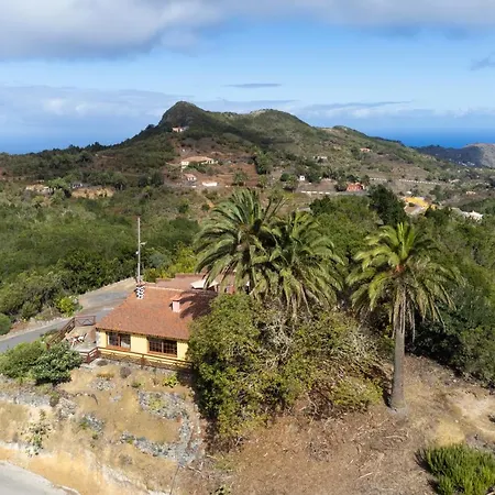 Home2book Mimbreras בית נופש