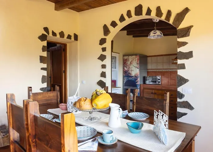 Home2book Mimbreras בית נופש *